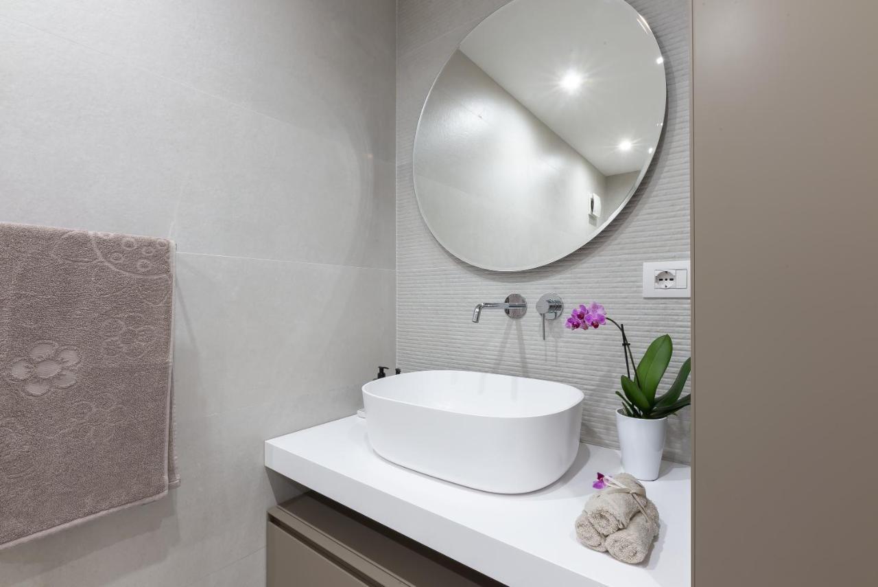 Porto Azzurro Suite - Goelba Luaran gambar
